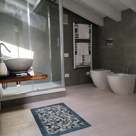 Relais Officina Del Tempo Guest house Paese