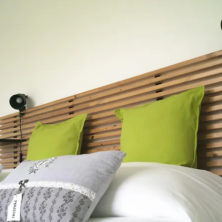 Relais Officina Del Tempo Guest house Paese